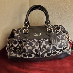 Women's purse